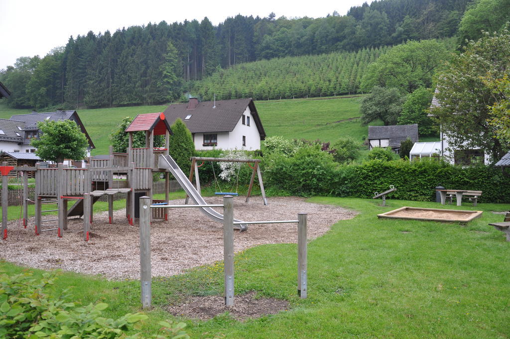 Hotel Tiefenhagen Sauerland Ленещат Екстериор снимка